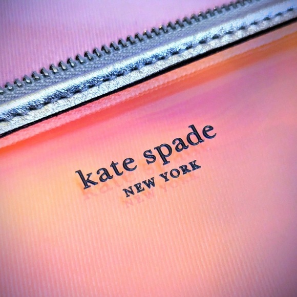 Kate Spade Iridescent Clutch/Cosmetic Pouch Set w/Pink Dust Bag/ NWOT - Picture 7 of 8